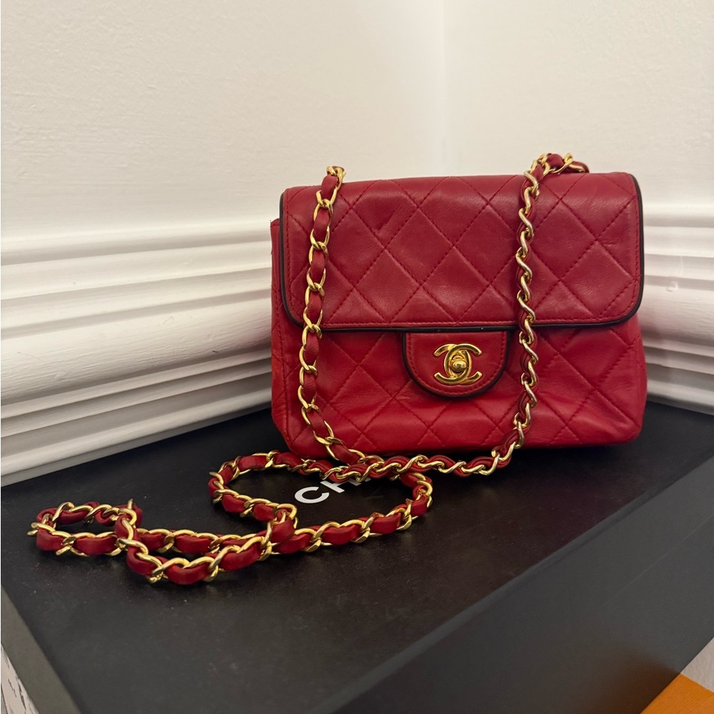 VINTAGE Chanel Red Quilted Leather Shoulder Bag
